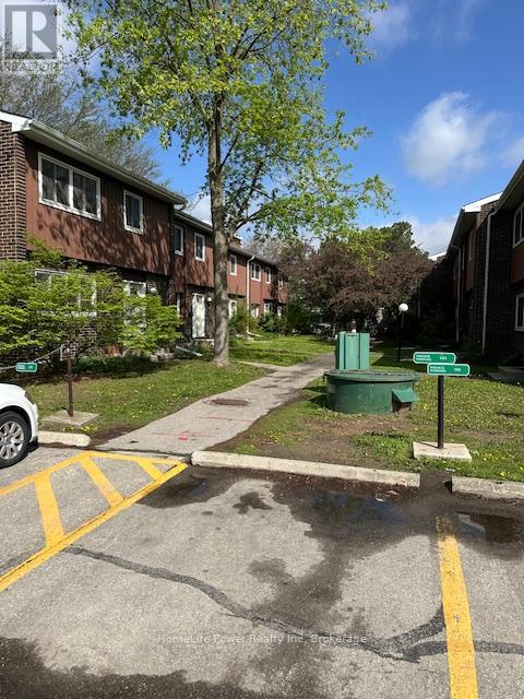 103 - 121 UNIVERSITY AVENUE E
