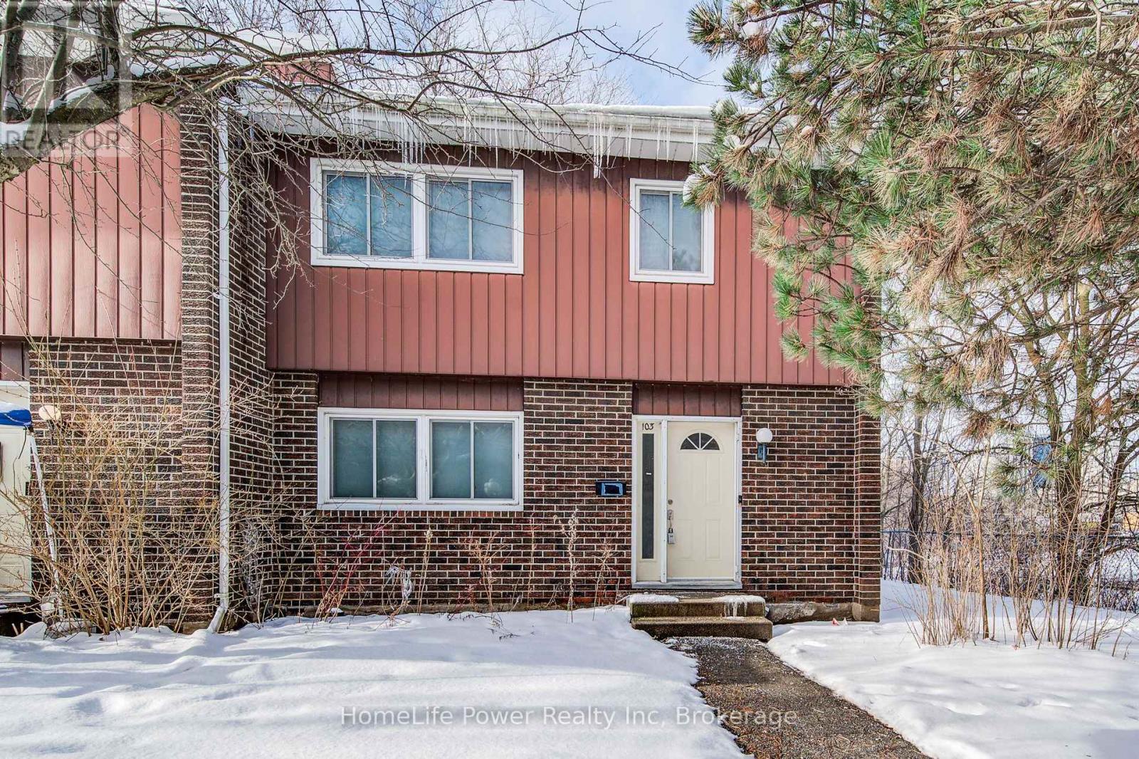 103 - 121 UNIVERSITY AVENUE E