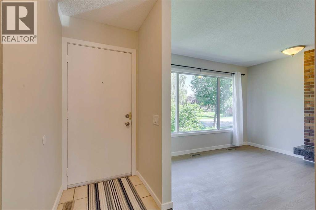 2823 Dover Ridge Drive SE