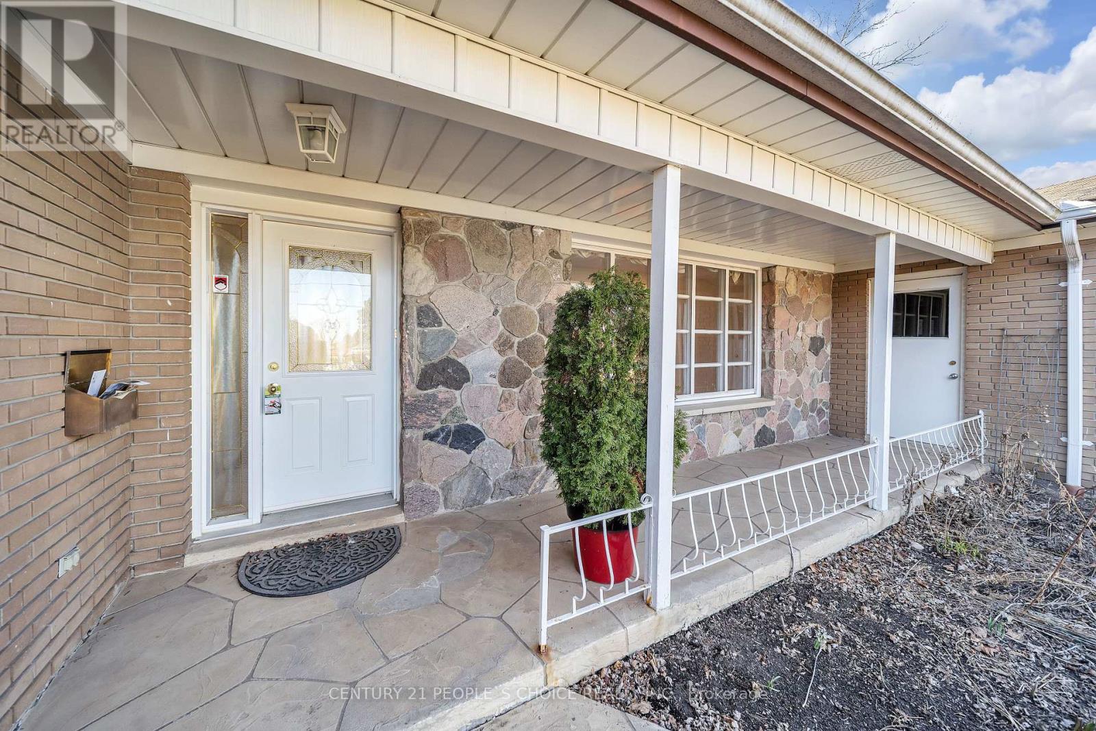 26 PAULTIEL DRIVE