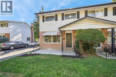 179 TRAYNOR Avenue Kitchener ON N2C1W4