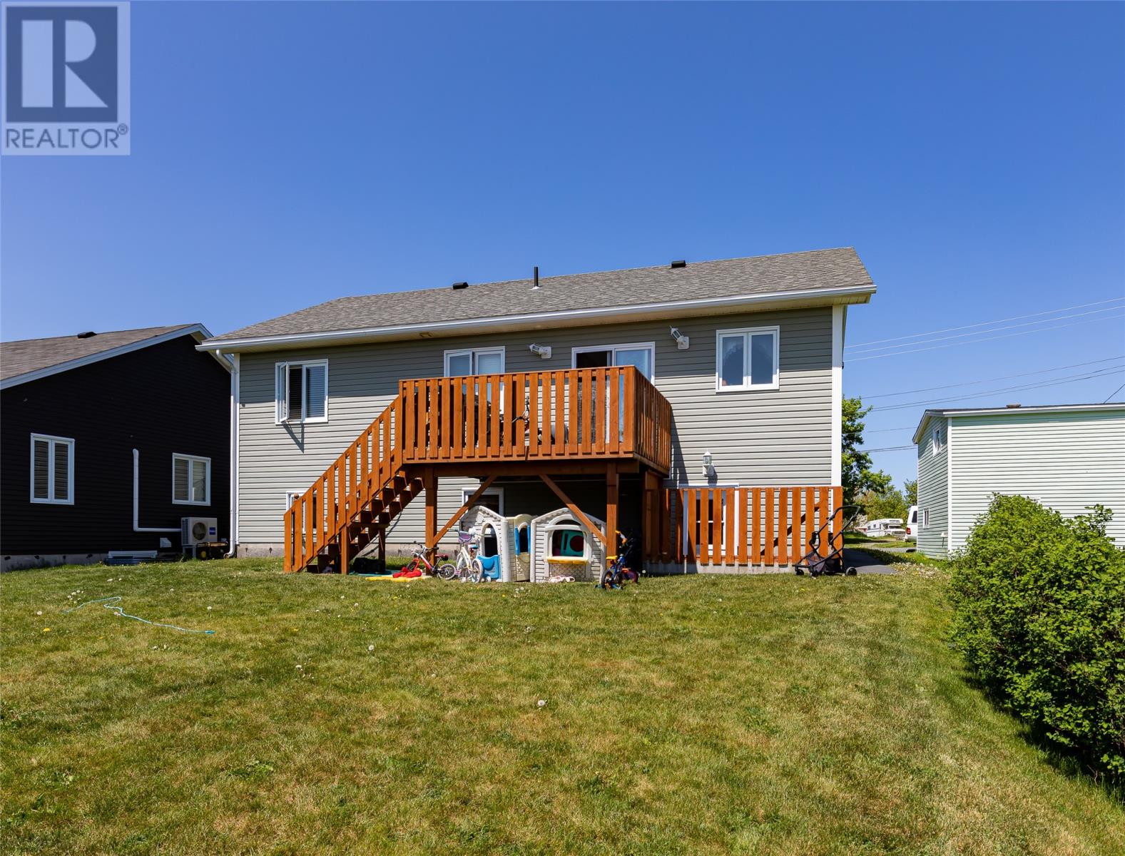 7 Perrins Road