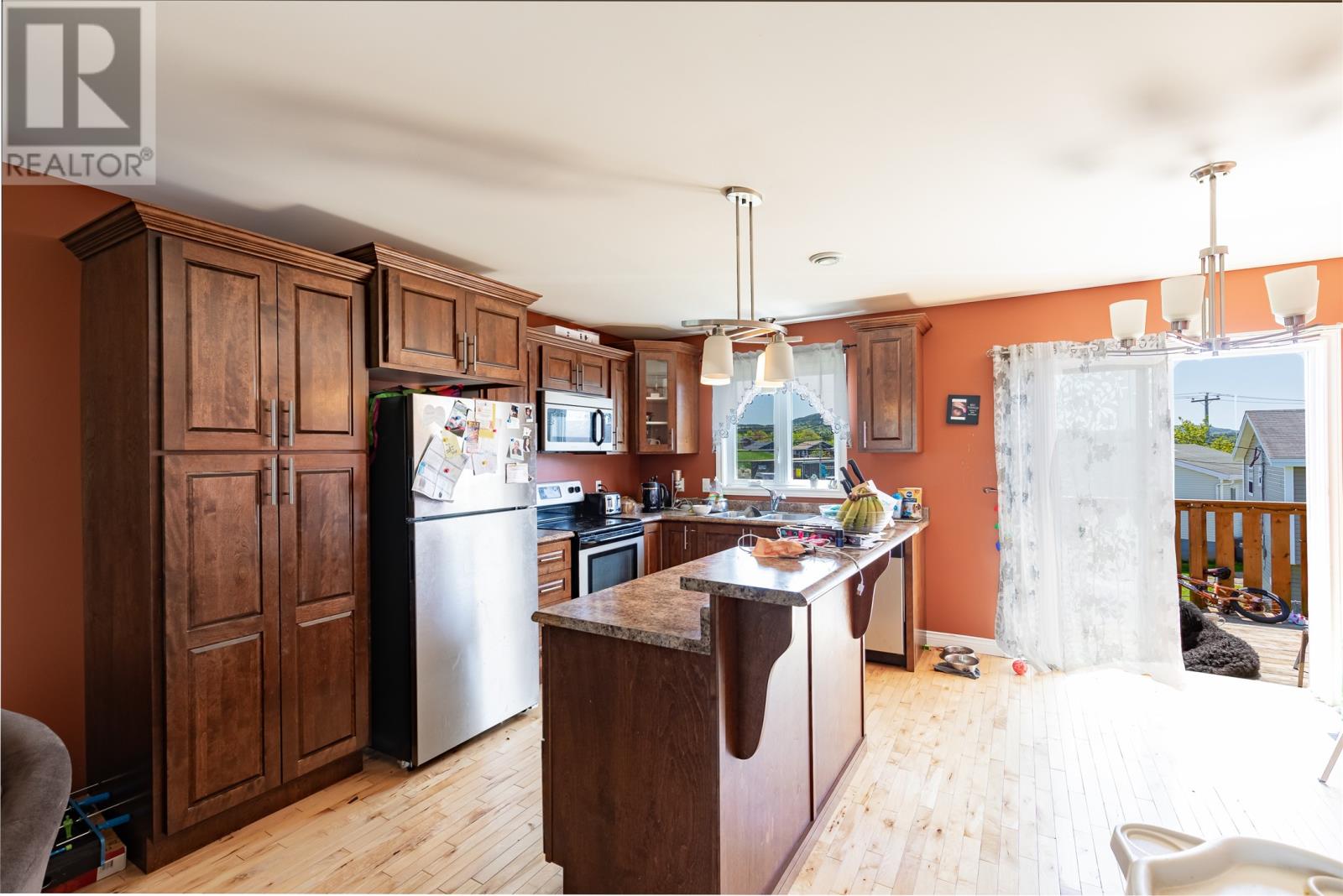 7 Perrins Road