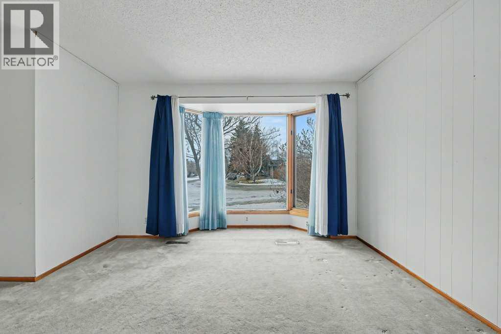 200 Van Horne Crescent NE