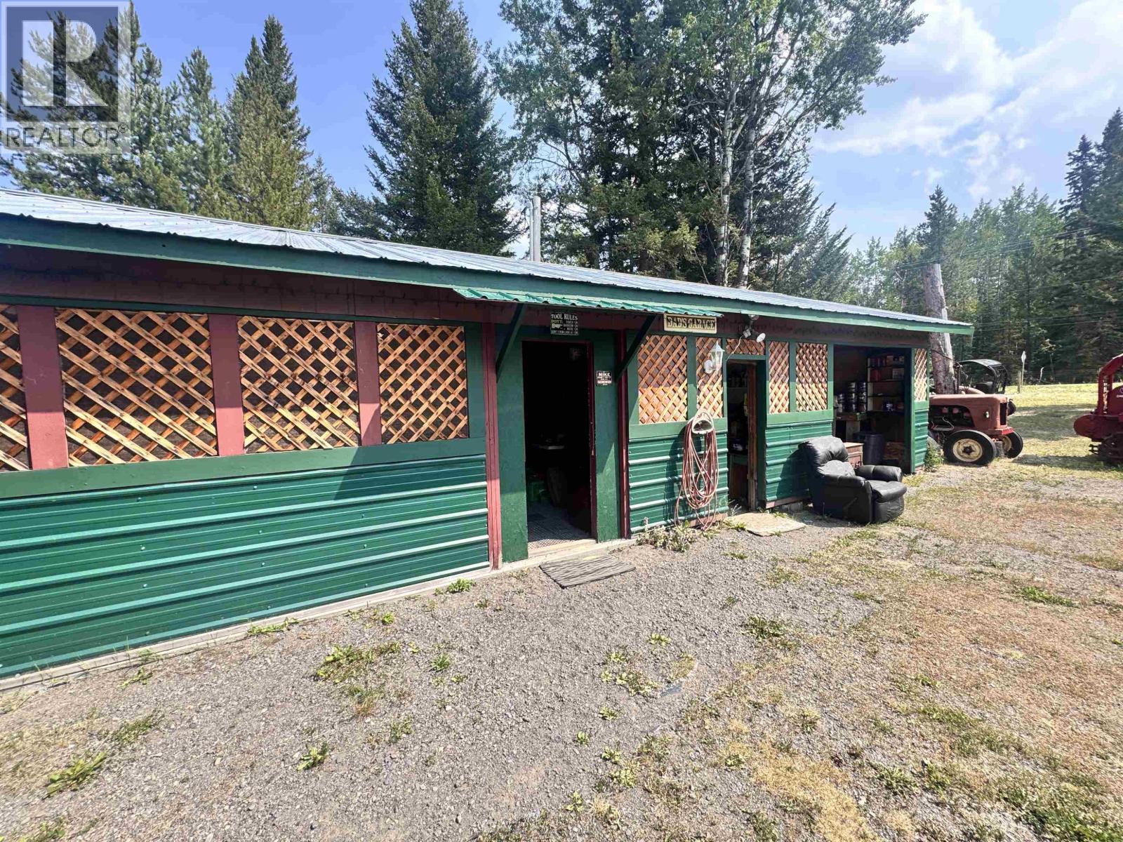 6265 HORSE LAKE ROAD