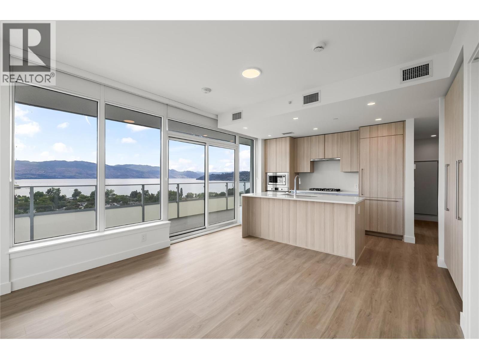 238 Leon Avenue Unit# 1704