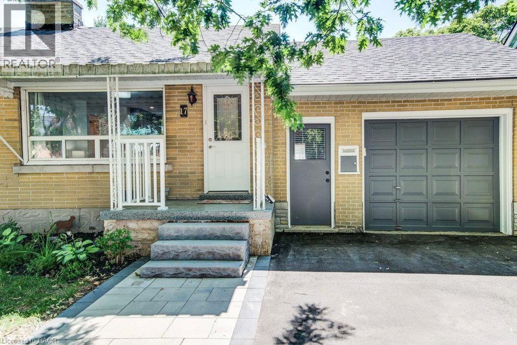 17 CRESTWOOD Avenue