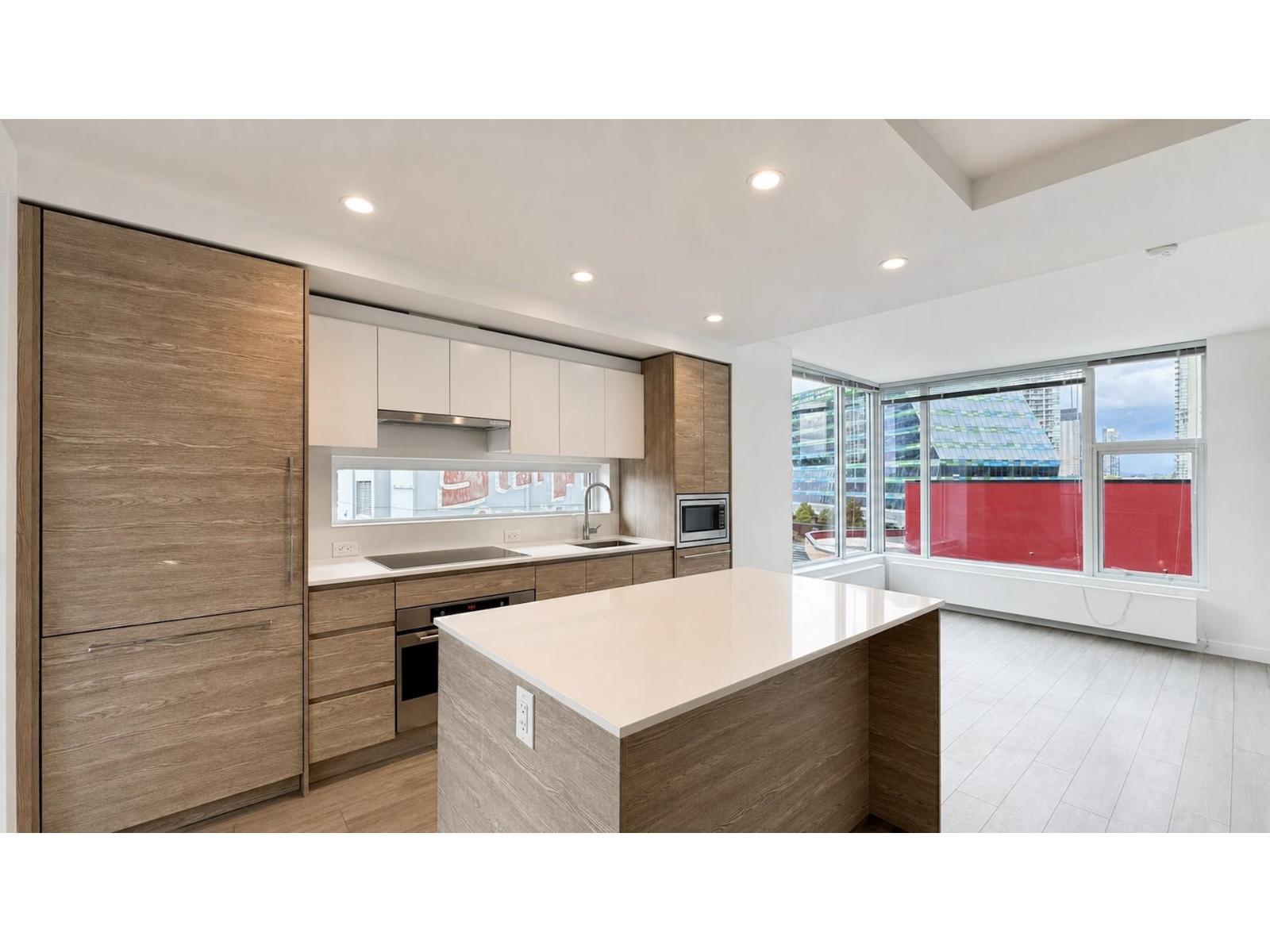 404 13655 FRASER HIGHWAY