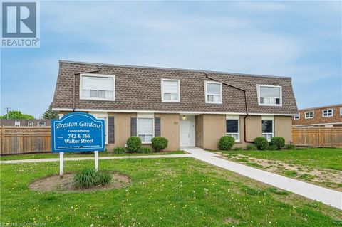 742 WALTER Street Unit# J Cambridge ON N3H4P3