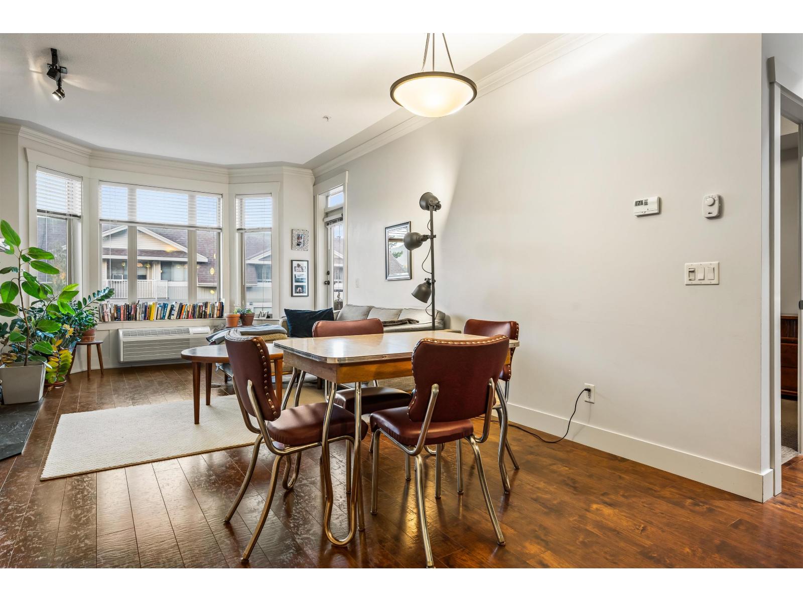 303 45615 BRETT AVENUE|Chilliwack Proper West