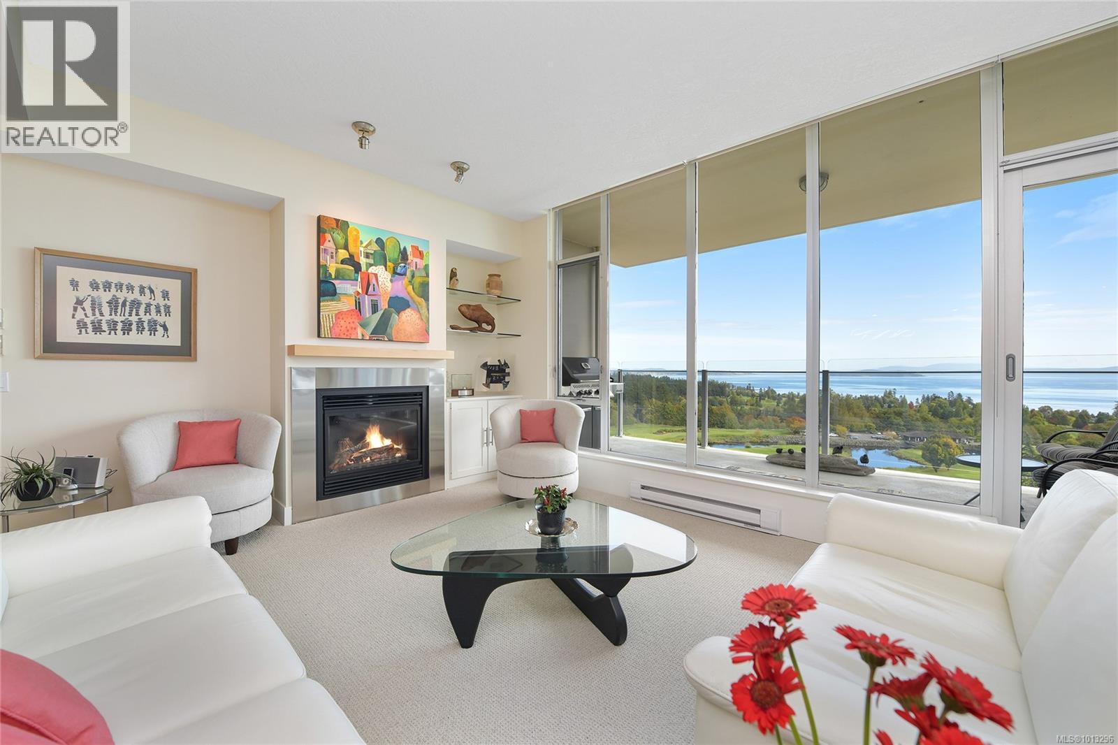 502 748 Sayward Hill Terr