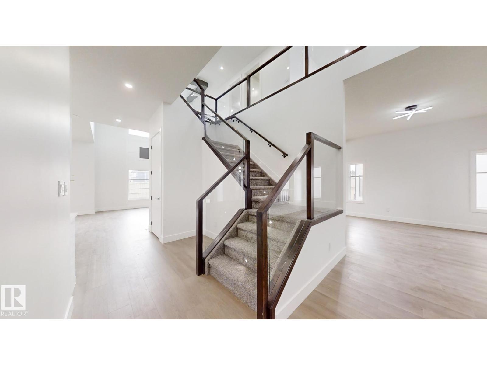 1707 18 ST NW
