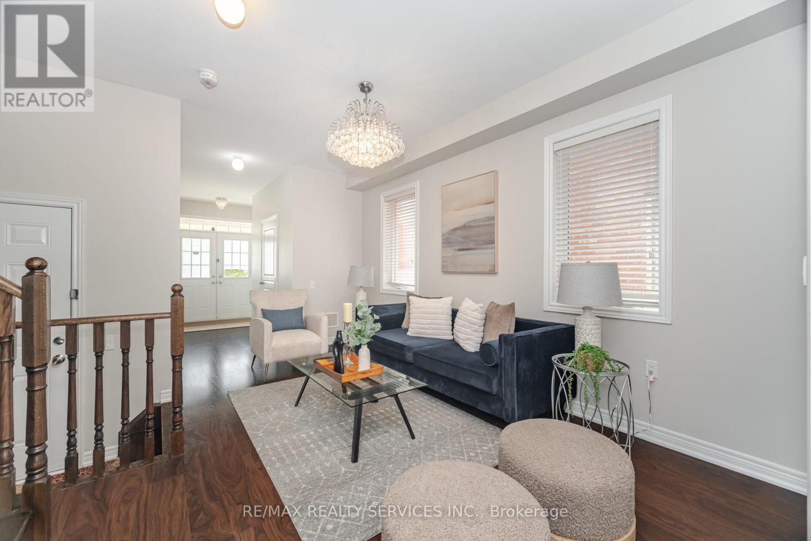 20 BLACKBERRY VALLEY CRESCENT