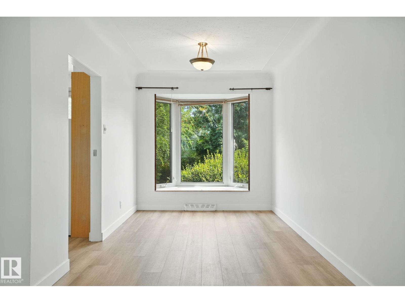 10939 148 ST NW