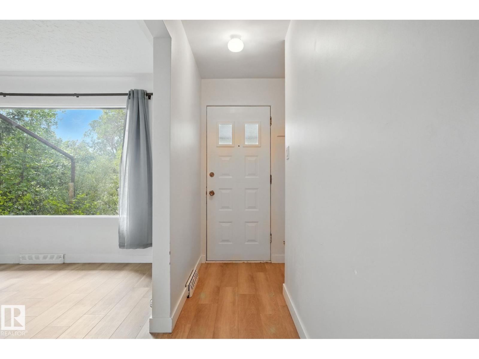 10939 148 ST NW