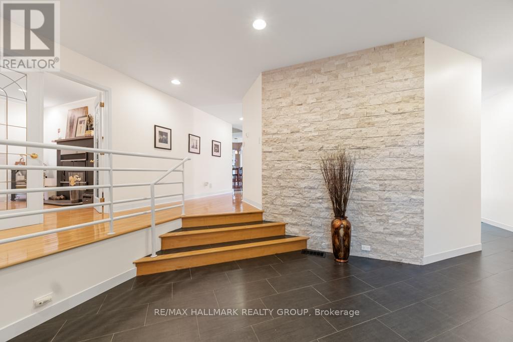 6 RYAN COURT