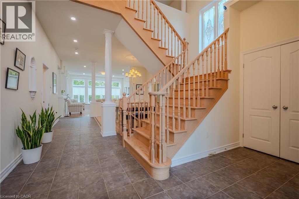 79 MOORLAND Crescent