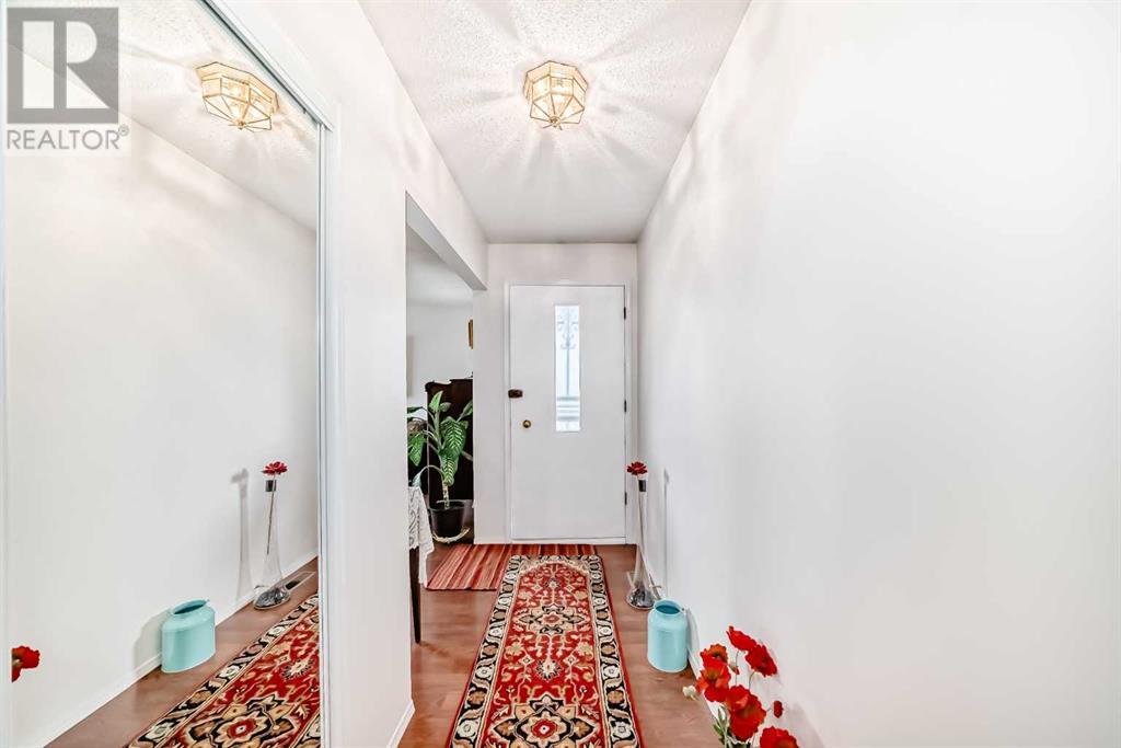 247 Doverview Crescent SE