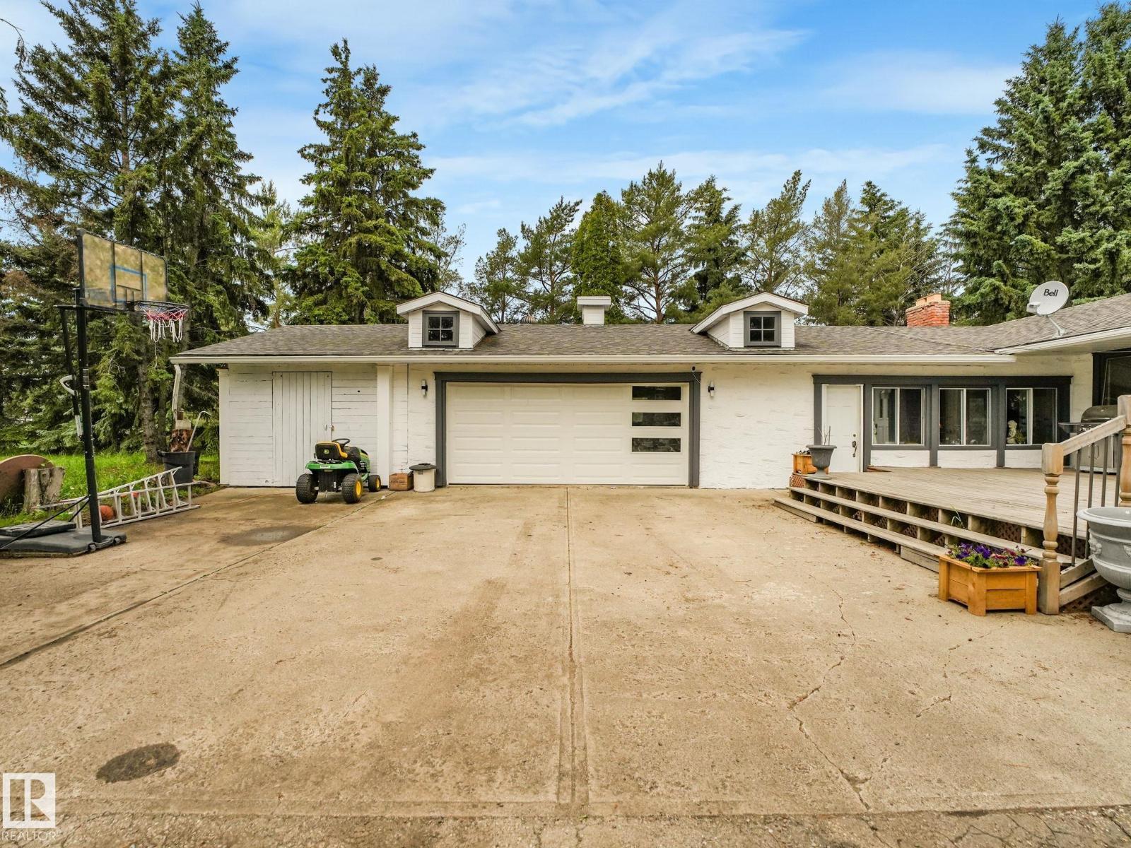 10912 5 AV SW SW