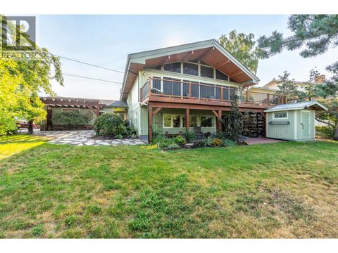 975 Heron Court Oliver BC V0H1T2