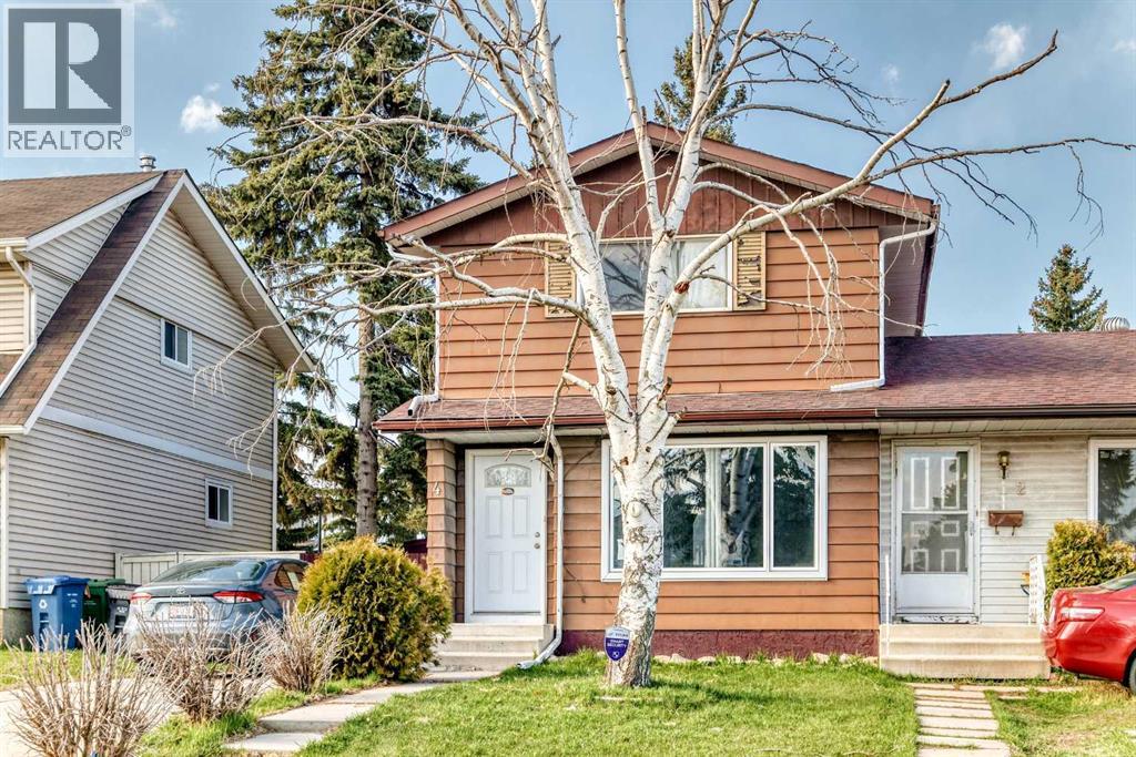4 Fonda Crescent SE