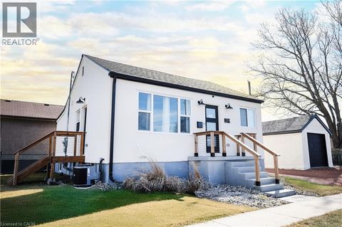 219 MACINNIS Street Welland ON L3B2H3