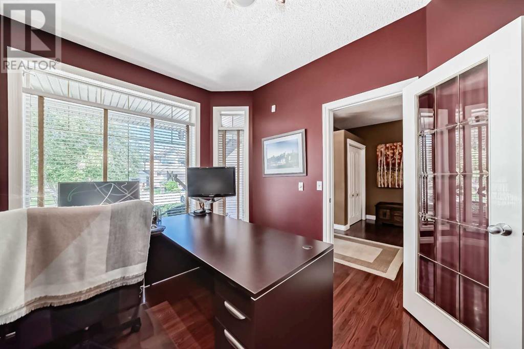 116 Evergreen Way SW