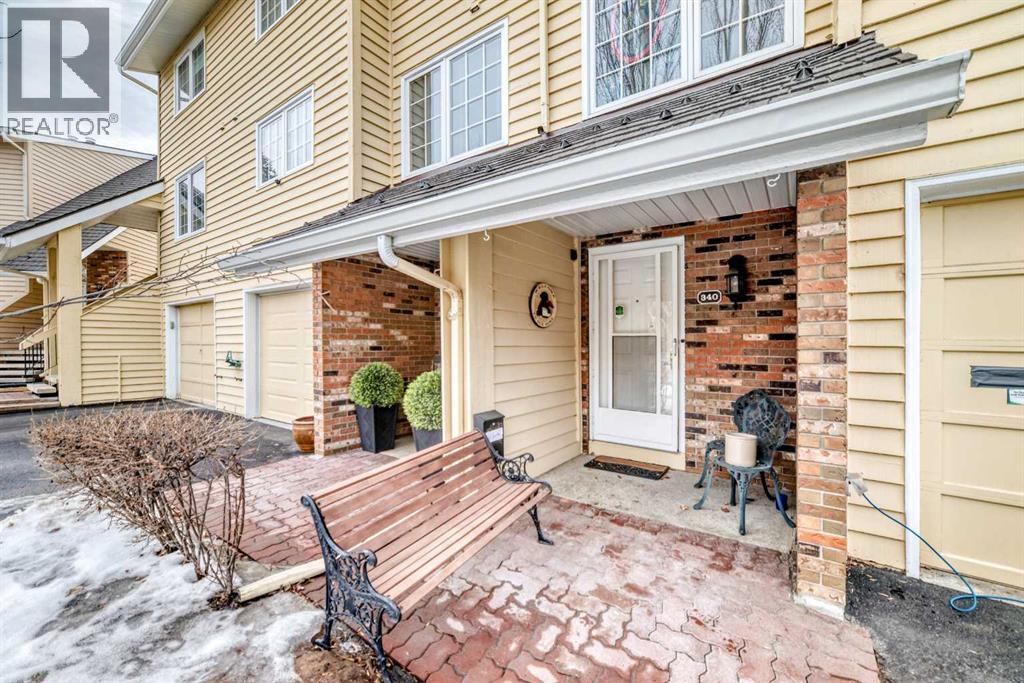 340 Point Mckay Gardens NW