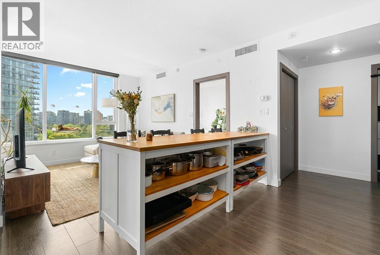 608 68 SMITHE STREET