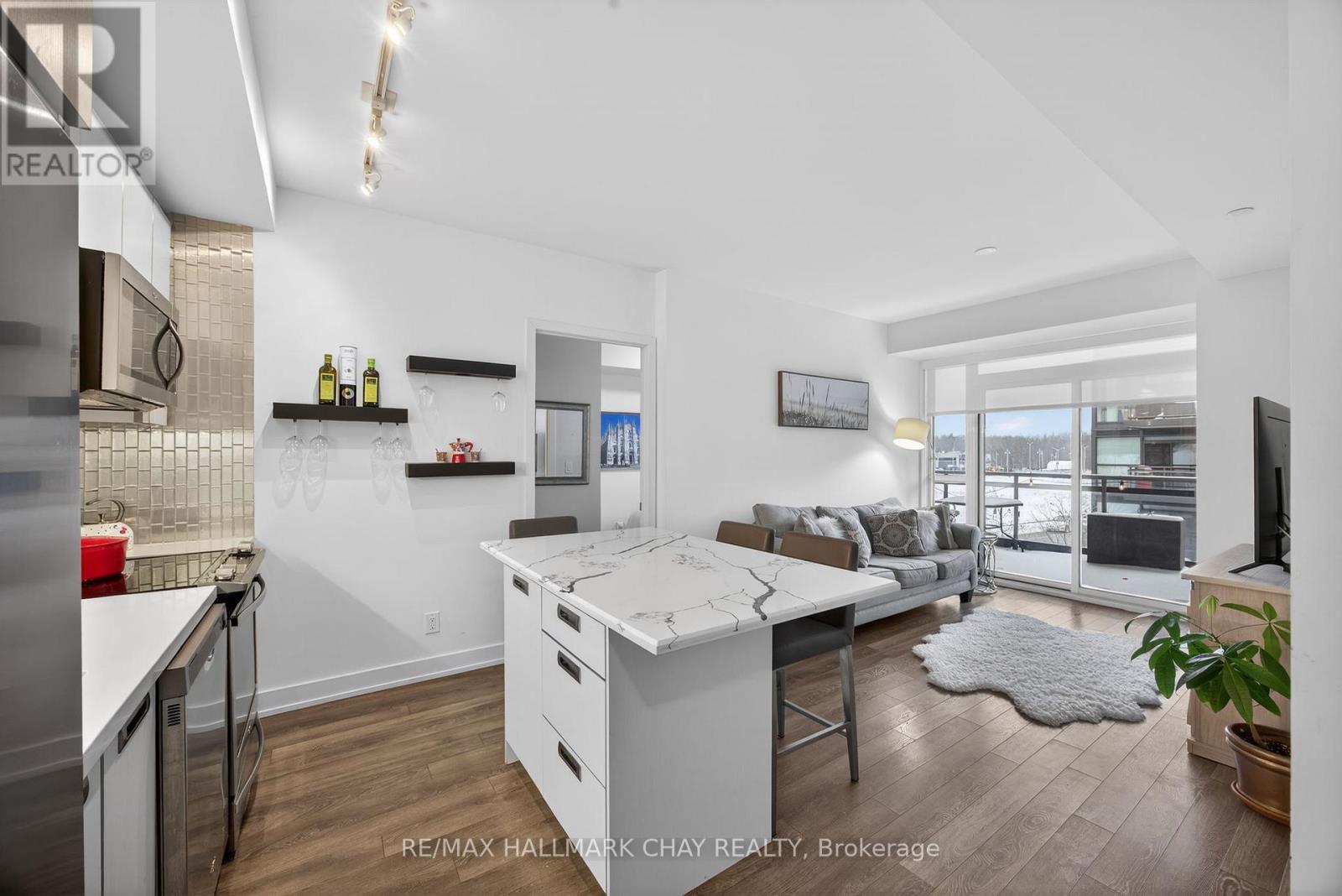 C315 - 301 SEA RAY AVENUE