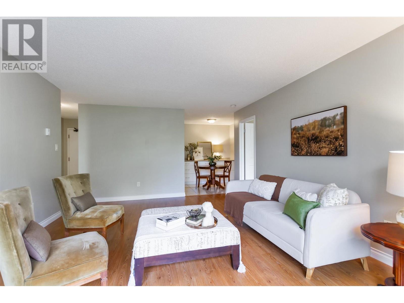 305 340 GINGER DRIVE
