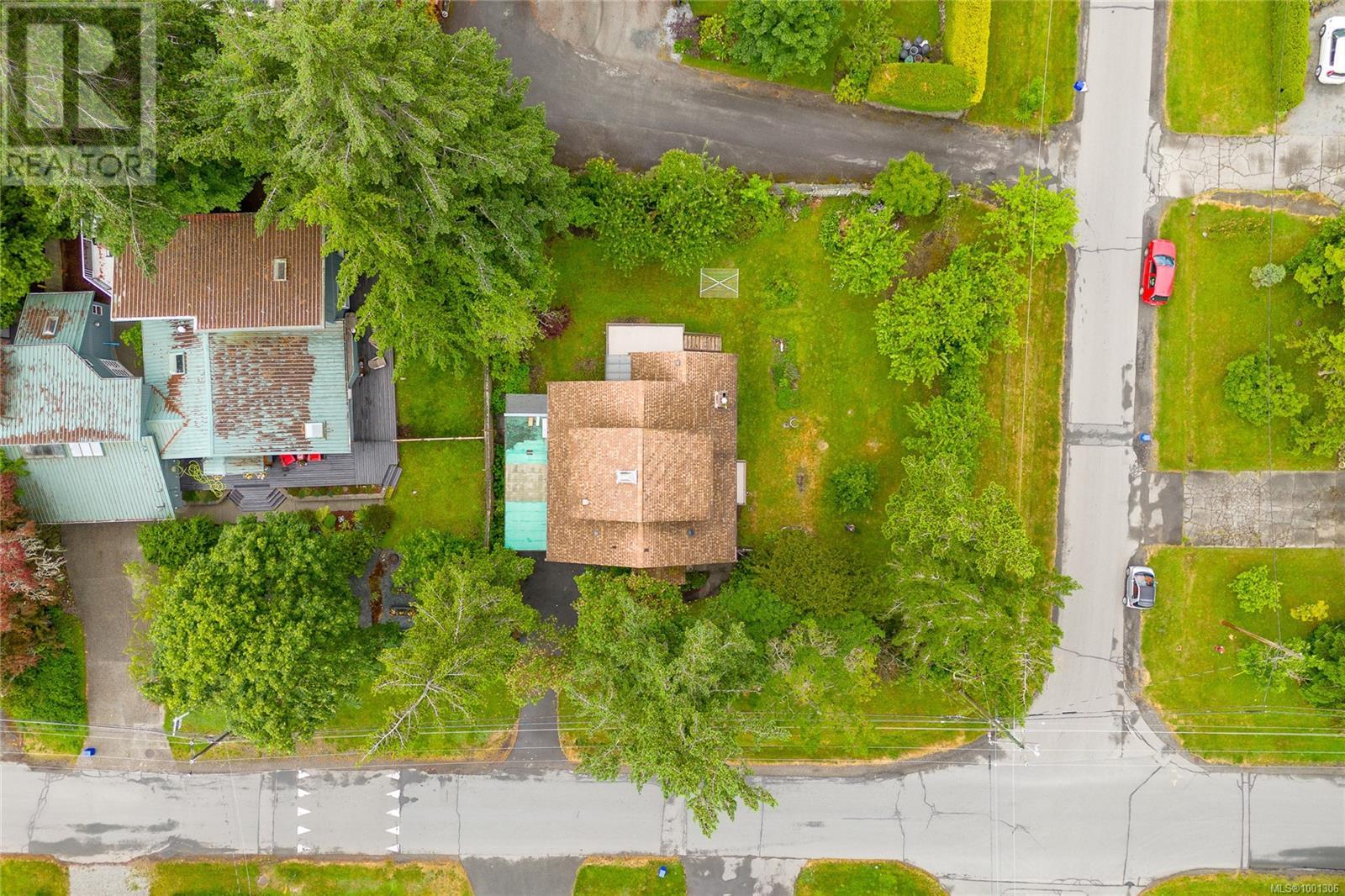 309 View Royal Ave