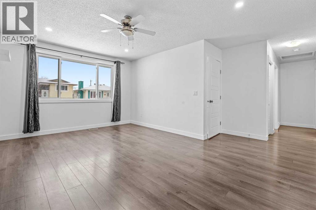 263 Doverview Crescent SE