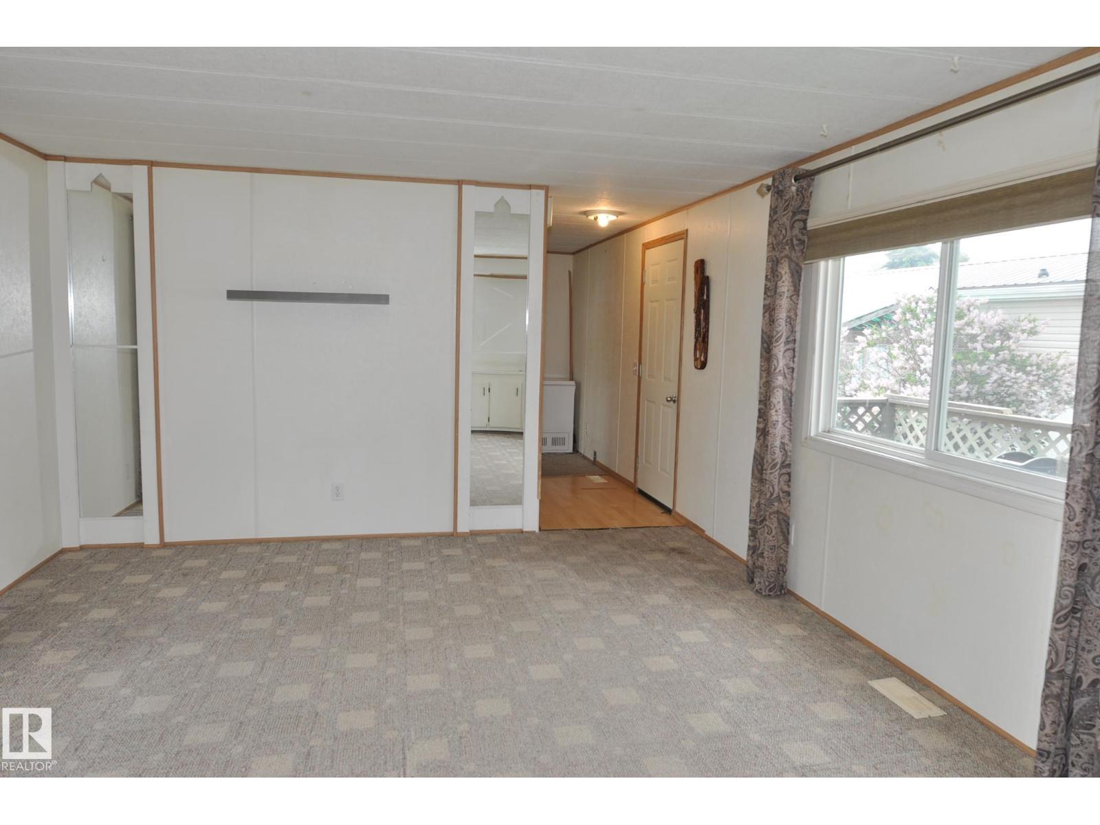 #74 10410 101A ST