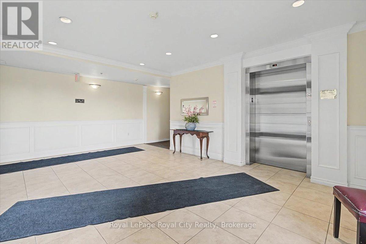 412 - 308 WATSON PARKWAY N