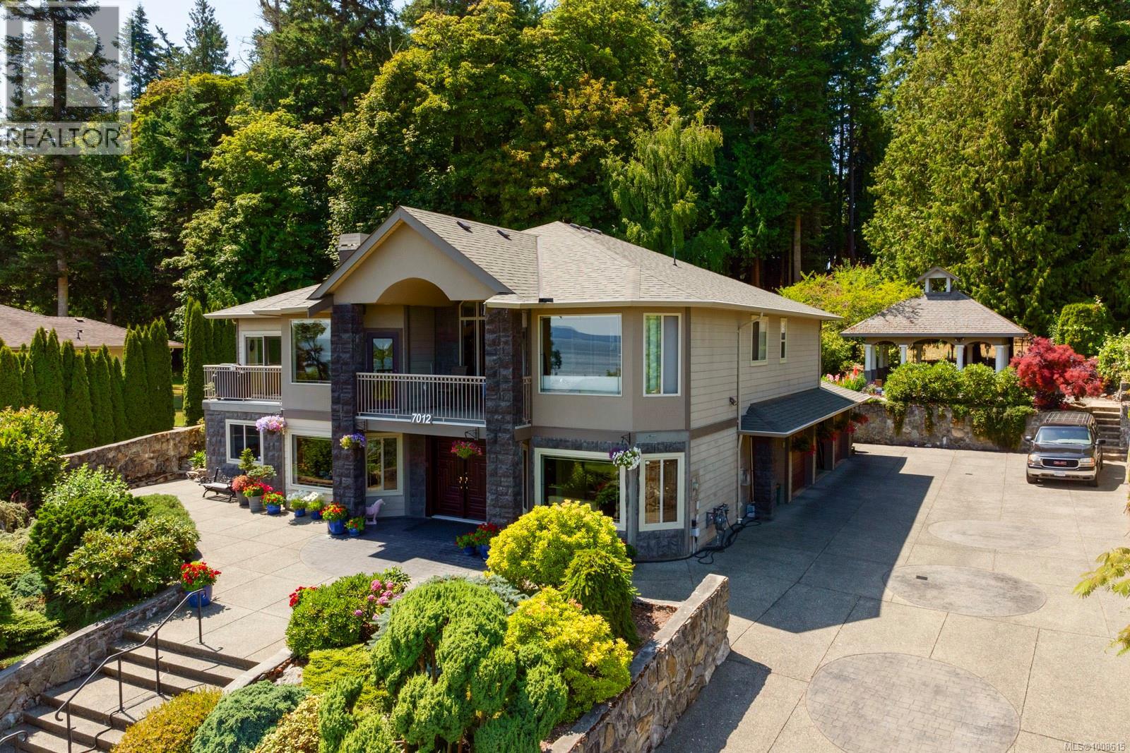 7012 Island View Pl