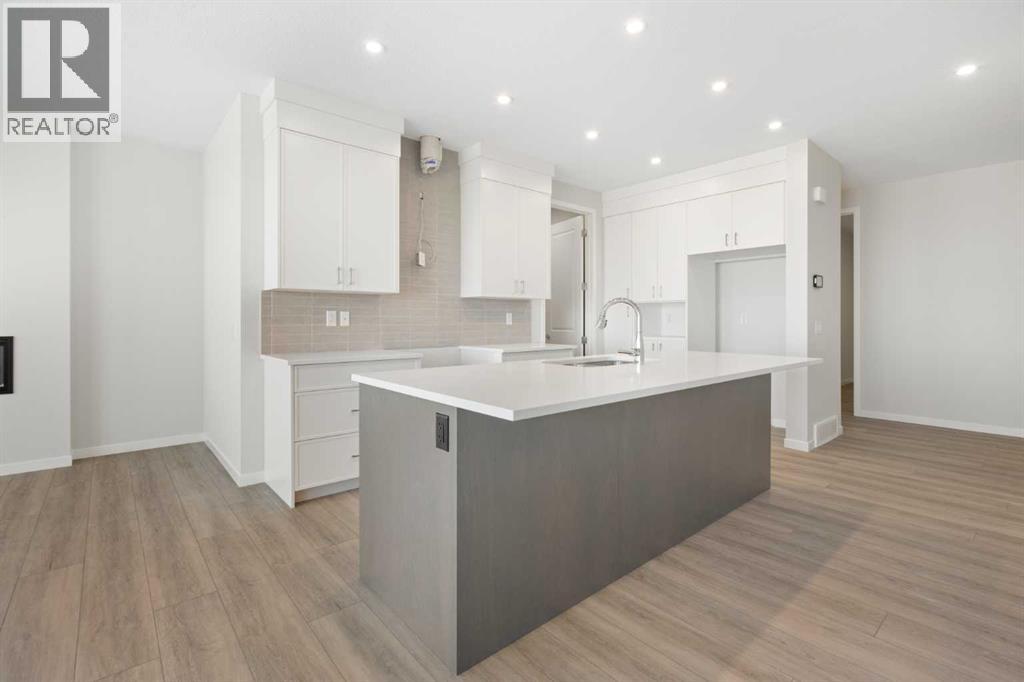 136 Lucas Gardens NW