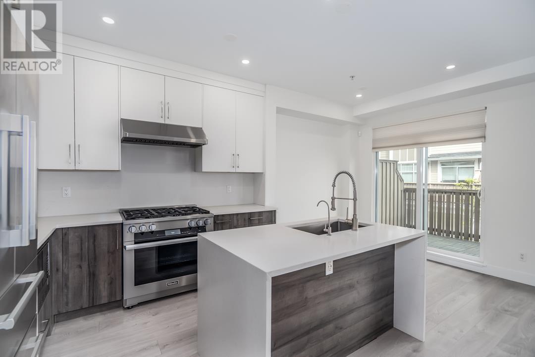 961 W 59TH AVENUE