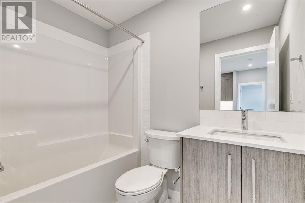 1217, 6 Merganser Drive W