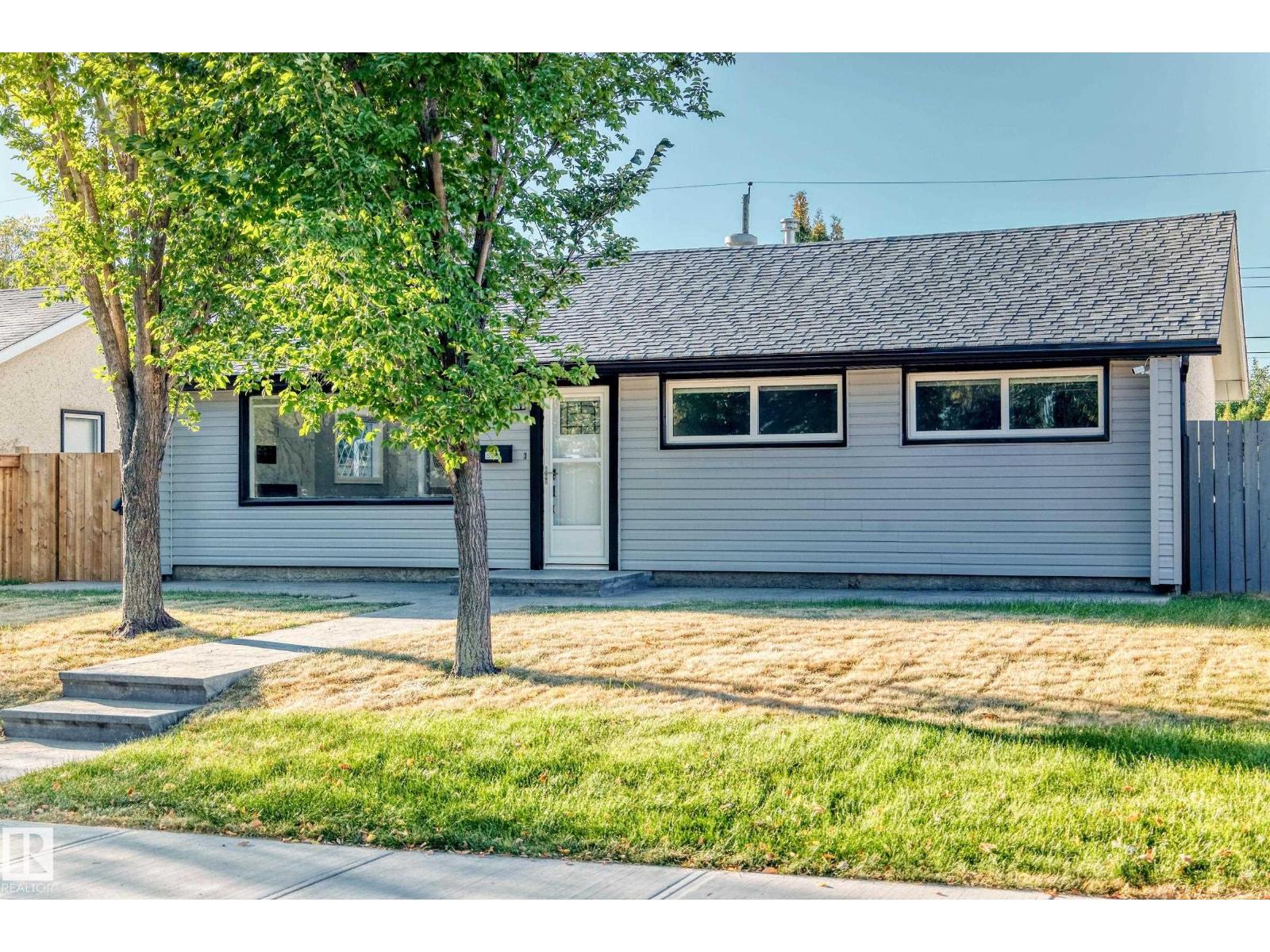8811 130A AV NW
