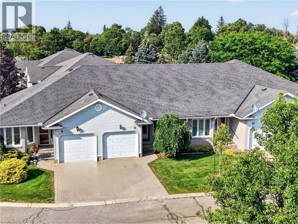 11 GARDEN Drive