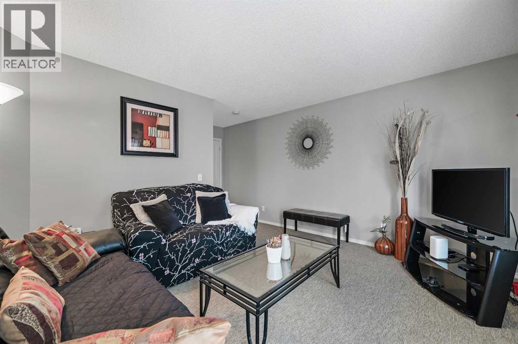 165 Saddlebrook Point NE