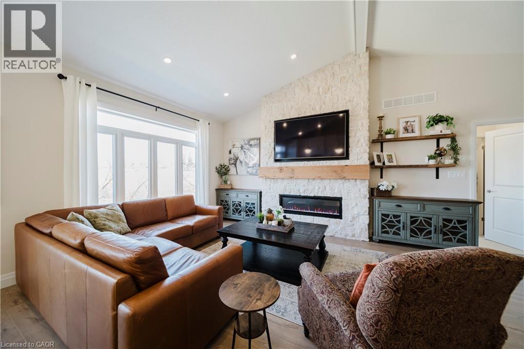 300 SNYDER'S Road E Unit# 12