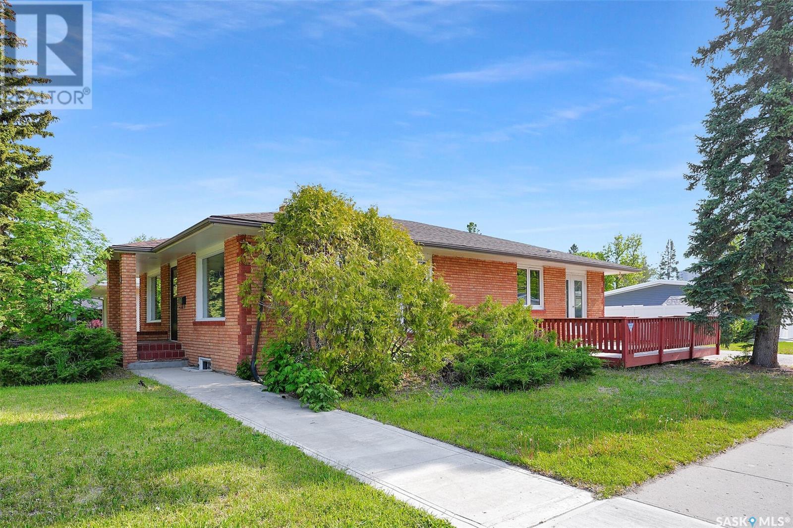 1 CALDER CRESCENT