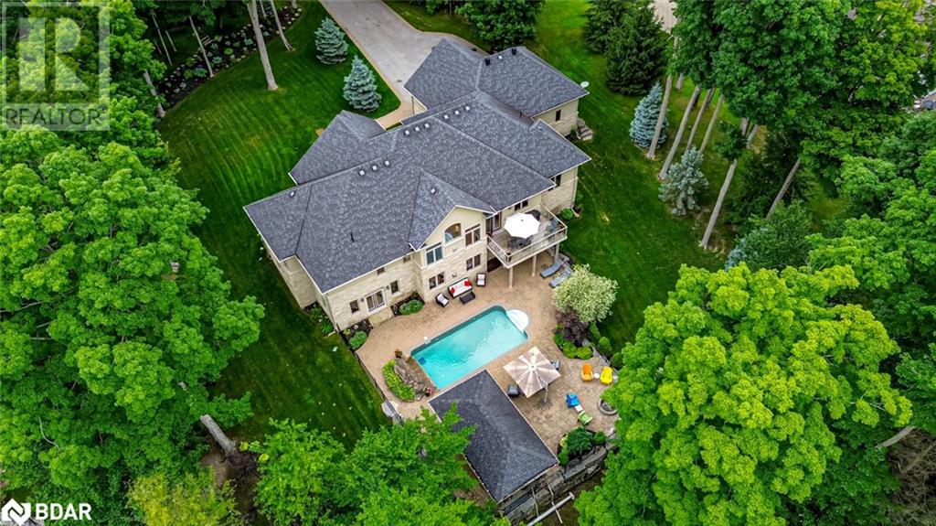 32 GALLAGHER Crescent
