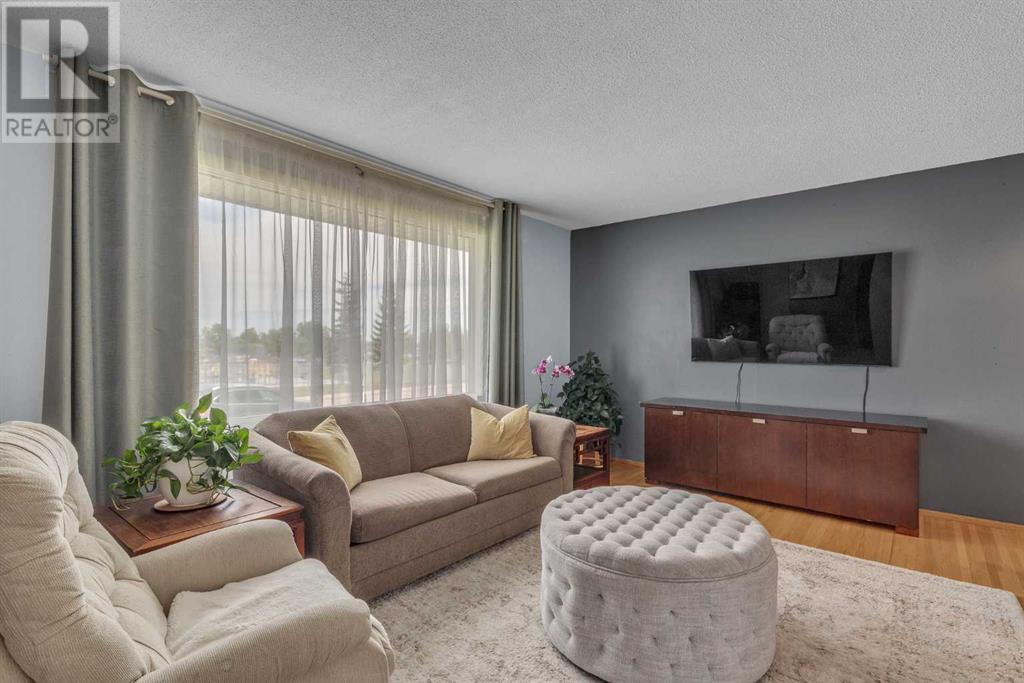 300 Sackville Drive SW