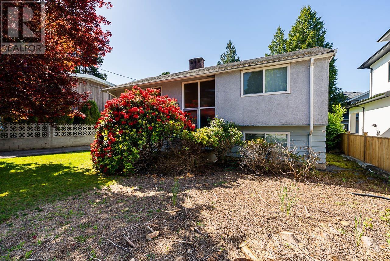 614 CHAPMAN AVENUE