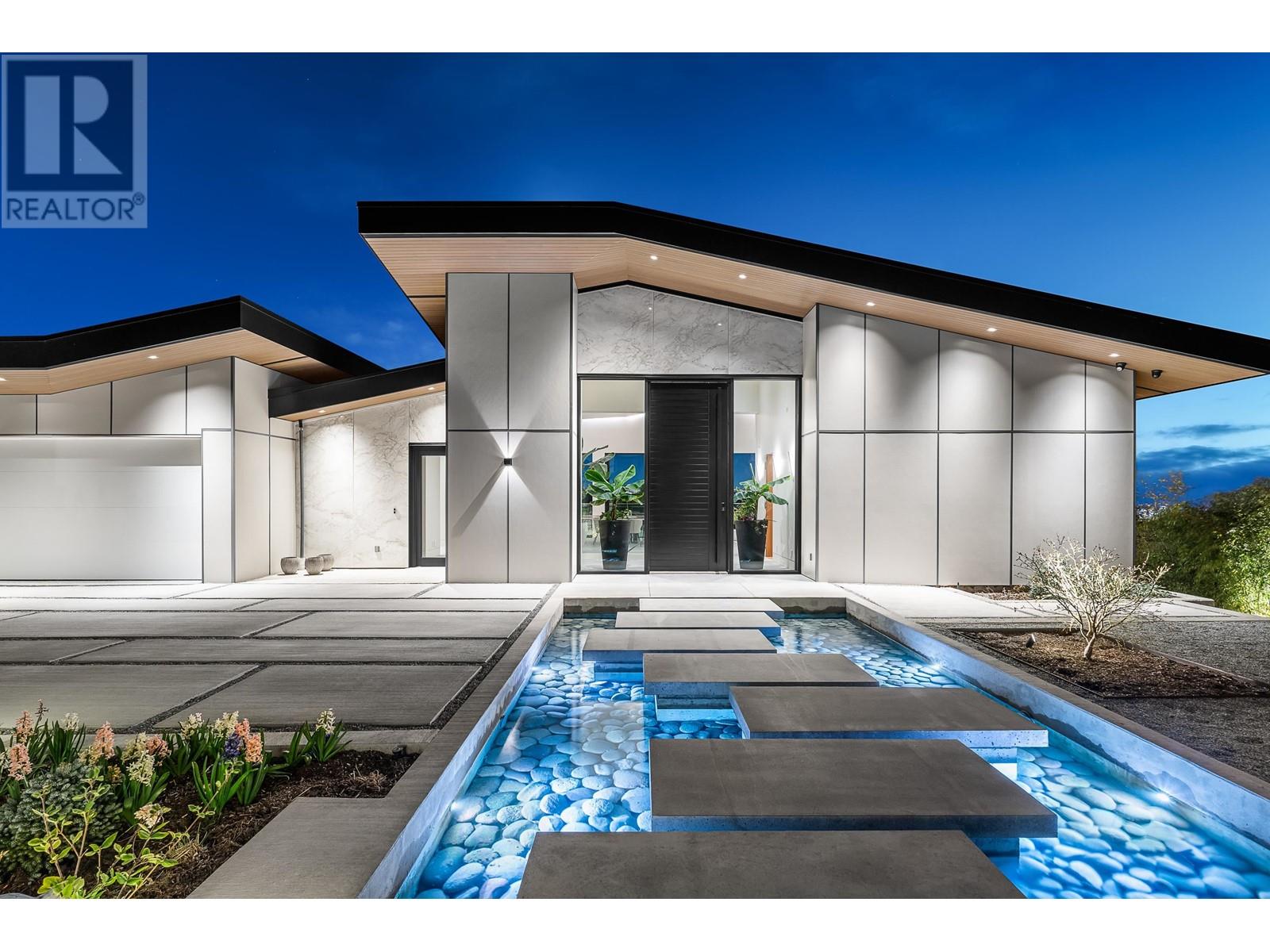 535 CRAIGMOHR DRIVE