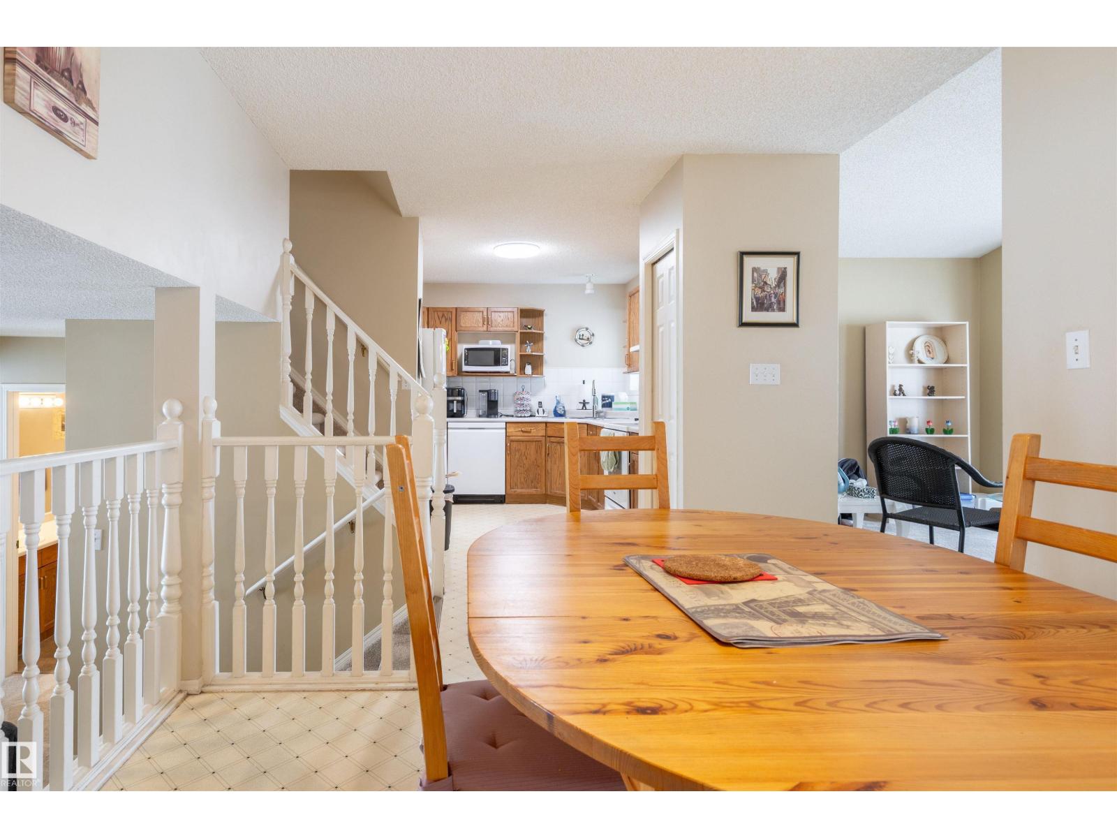 #48 3311 58 ST NW