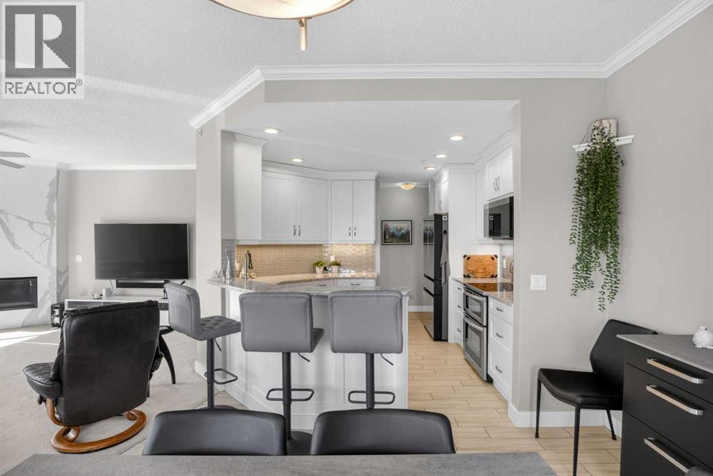 202, 200 Patina Court SW